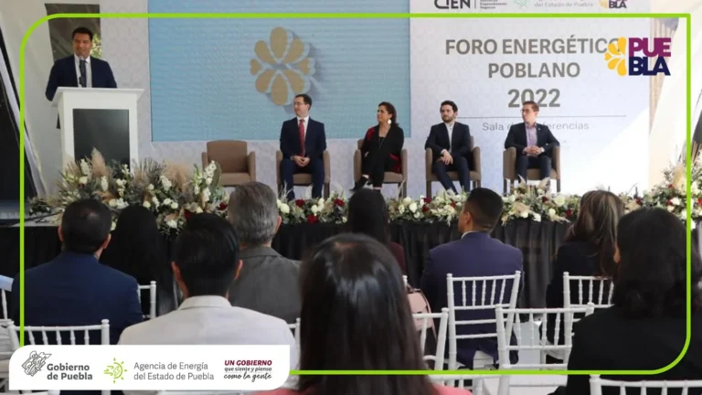 La Agencia de Energía de Puebla y Solfium firmaron una alianza para instalar 50 MW de energía solar