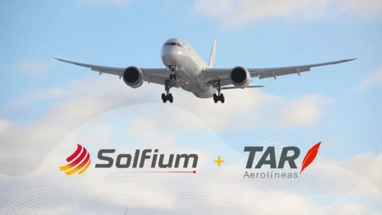 TAR Aerolíneas y Solfium firman alianza corporativa