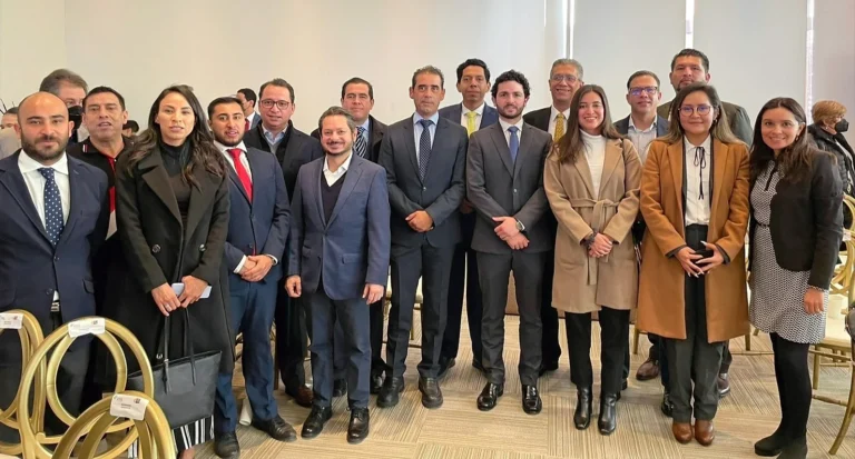 Solfium y la Agencia de Energía del Estado de Puebla trabajando juntos